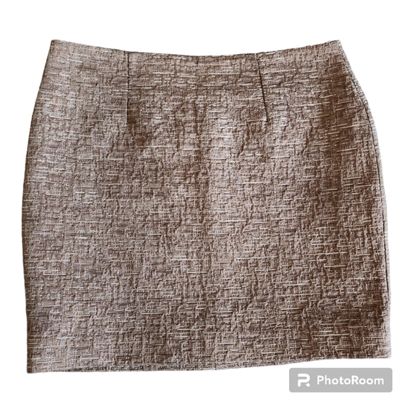 MICHAEL MICHAEL KORS Taupe/ Metallic Gold Mini Textured Skirt Size Petite 8 - Picture 1 of 16